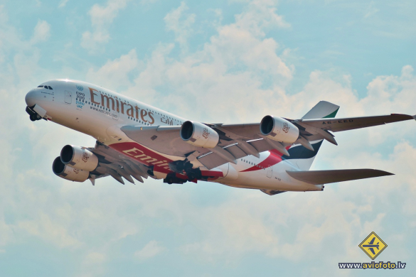 Airbus A380-861